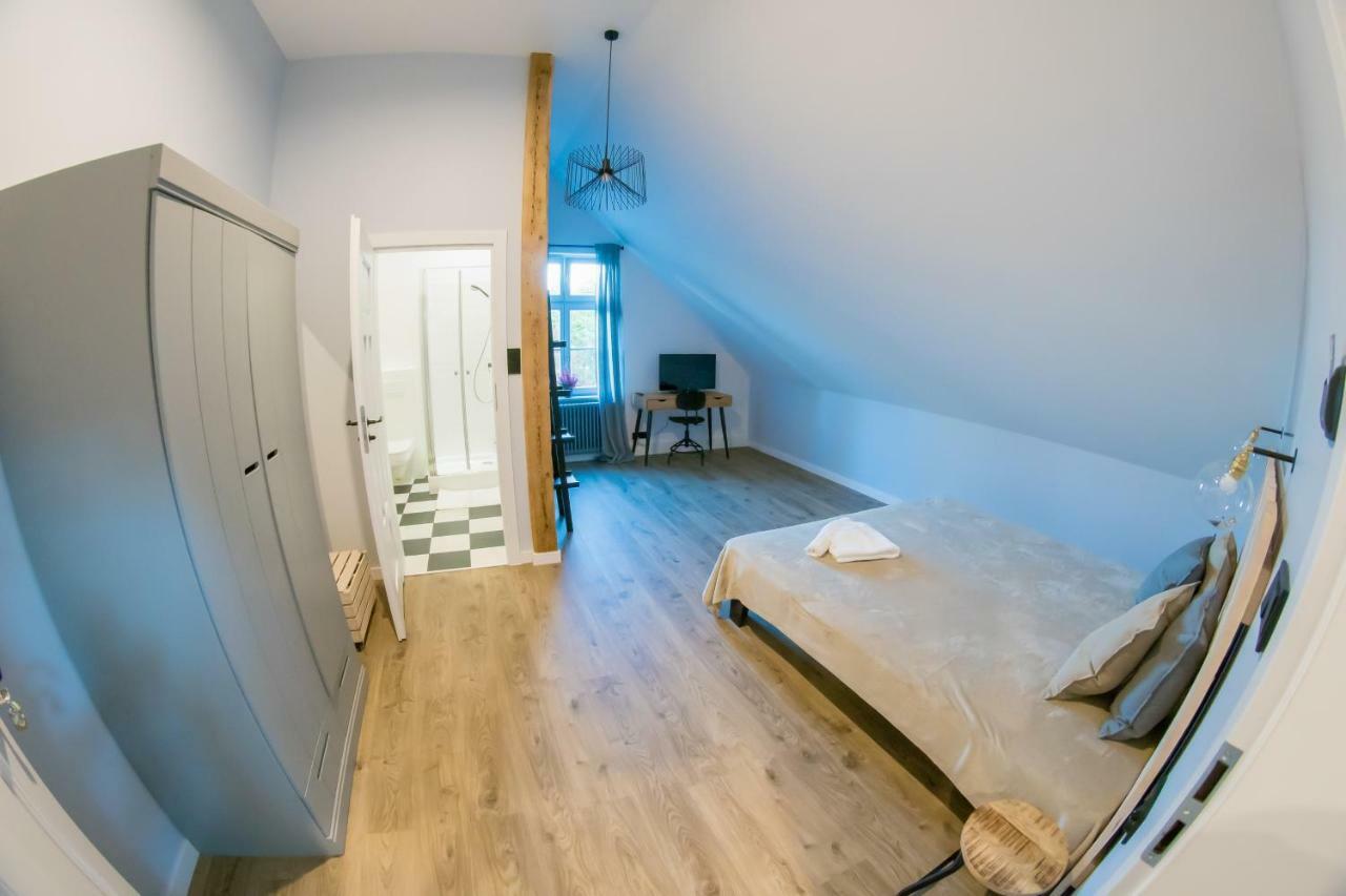 Palac I Folwark Brzeznica Exteriör bild